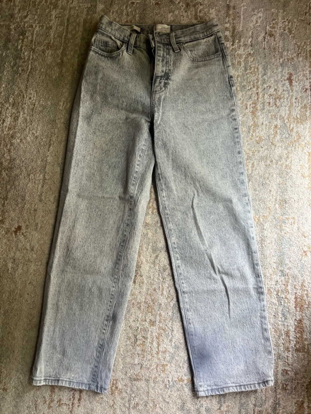 Universal Thread Light Gray Acid Wash Jeans